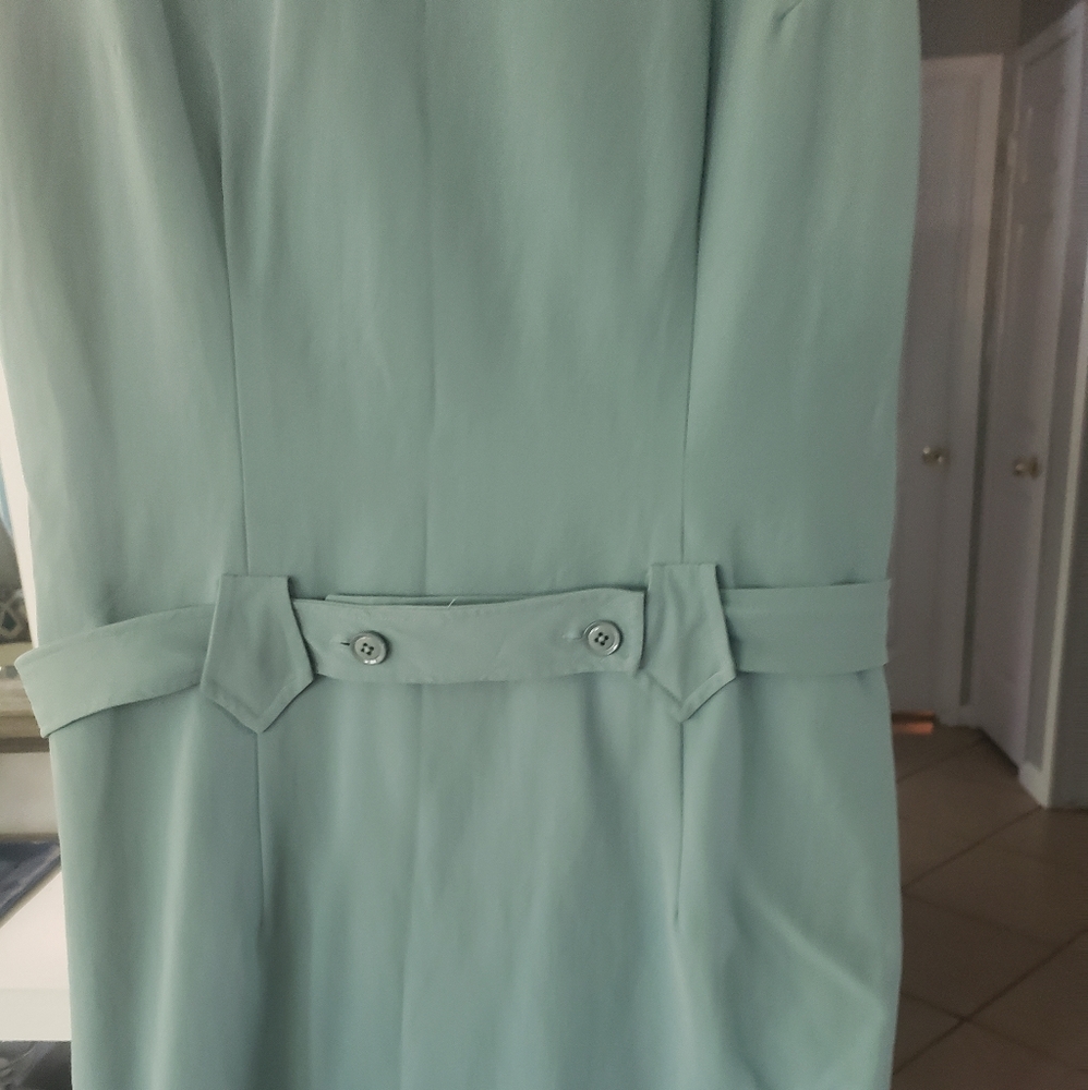 Dress - Picture 2 of 5